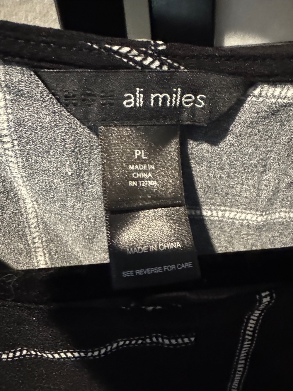 Ali Miles Black & White Striped Button-Accent Tunic Top NWT - Picture 4 of 5
